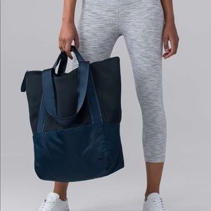 Lululemon Hot Mesh Tote